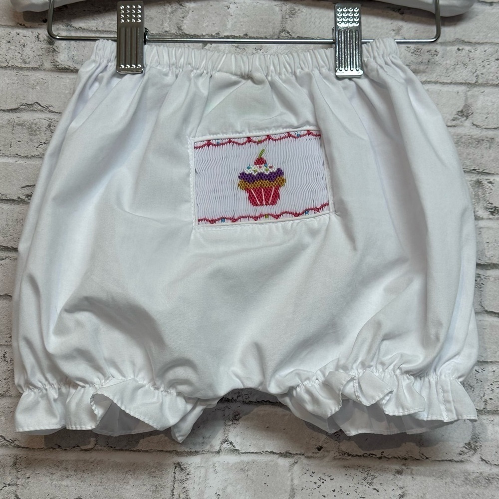 Le' Za Me Size 18M Bloomers Shorts White Hand Smocked Cupcake Cotton